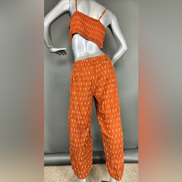 ❌SOLD❌ Burnt-Orange Open-Back Jumpsuit - Picture 5 of 8